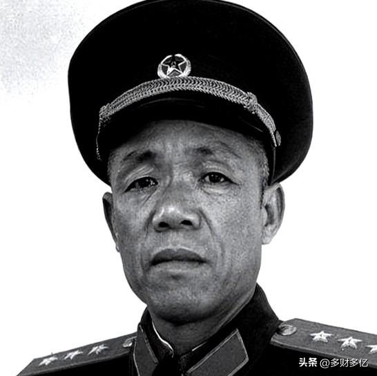 1973年中南海一声令下，韩先楚二话不说，从福建奔赴西北！
 
1973年12月