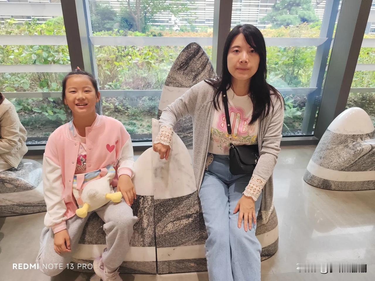 人离难，难离身，一切灾难化为尘。全家人百毒不侵，百病不生健康平安，万事如意。