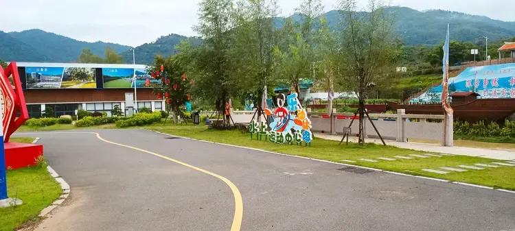 振兴乡村，手机拍摄系列（515）：边缘小镇林墩，石横-横山桥头《游客服务中心》