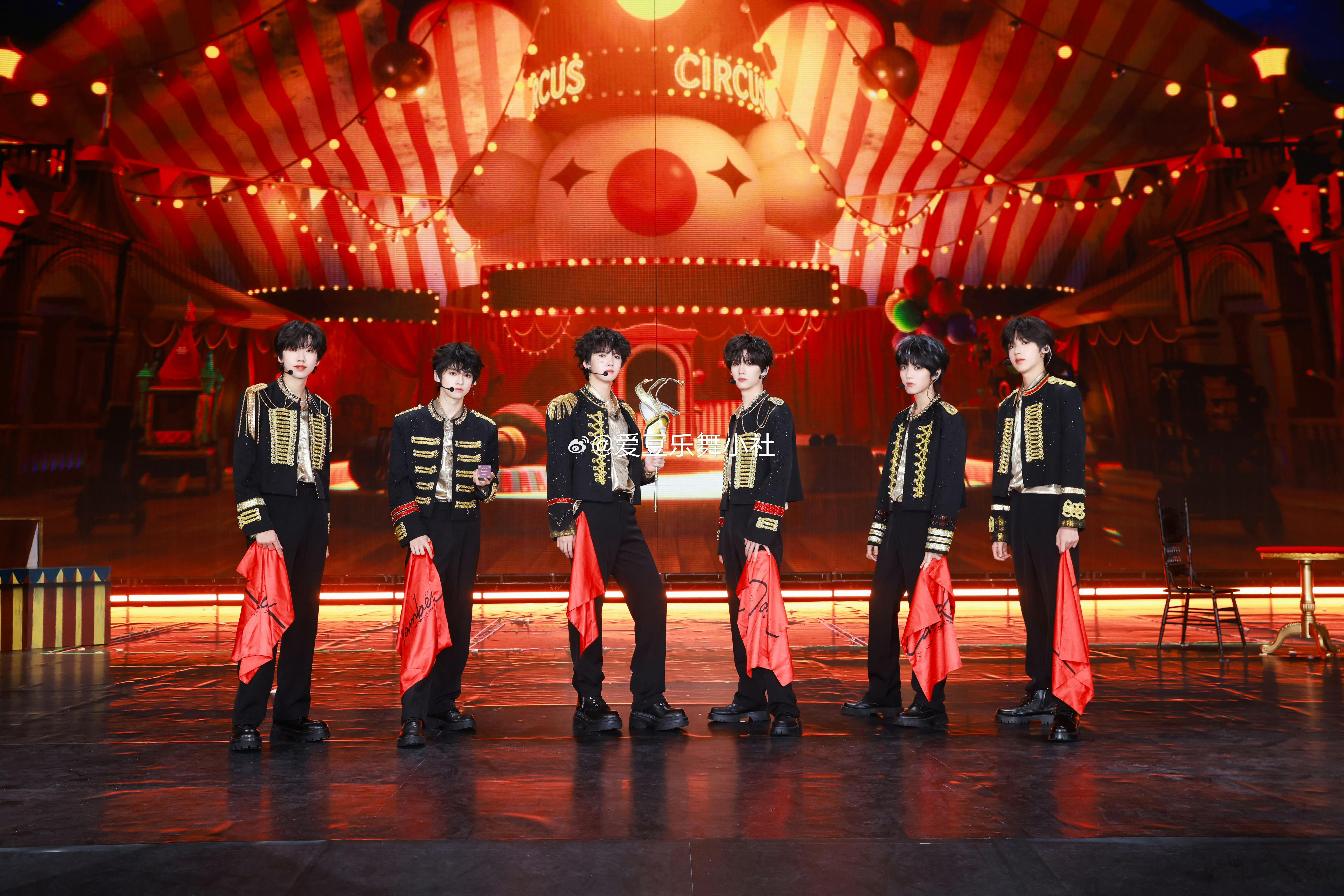 张奕然李煜东双C站位 