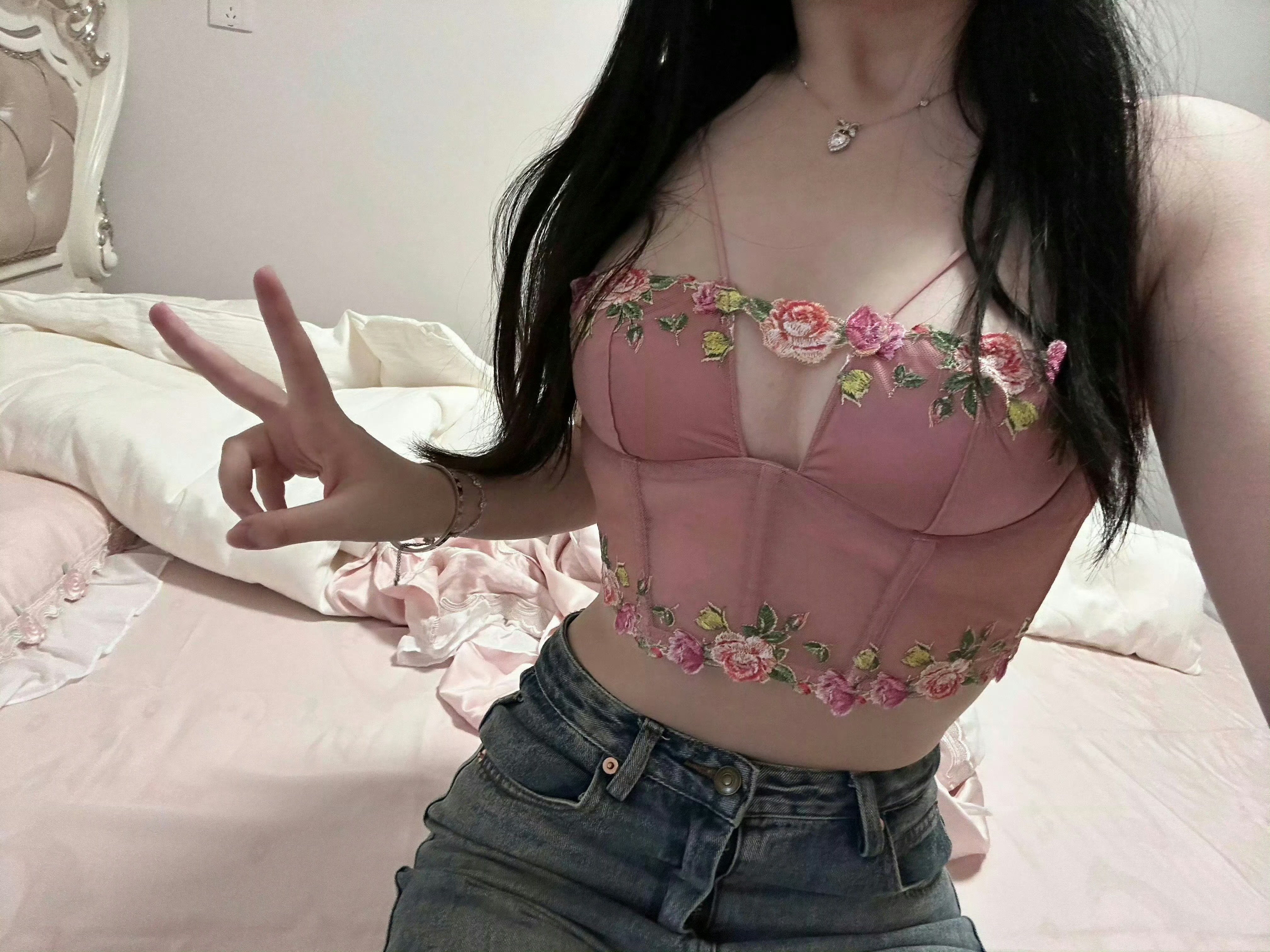 今天人设是：想把你拿捏的小妖精。 微笑之美随手拍 