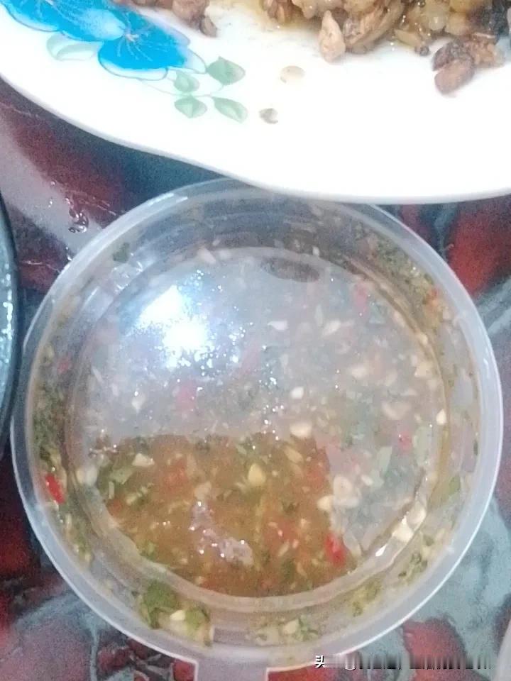 “做什么”用您们家乡话怎么说?我们云南就太多了，比例“在整喃”“整什么”“干哪样