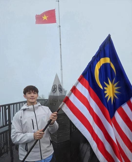 马来西亚日快乐🇲🇾
国庆快乐 愿世界和平 祈祷世界和平