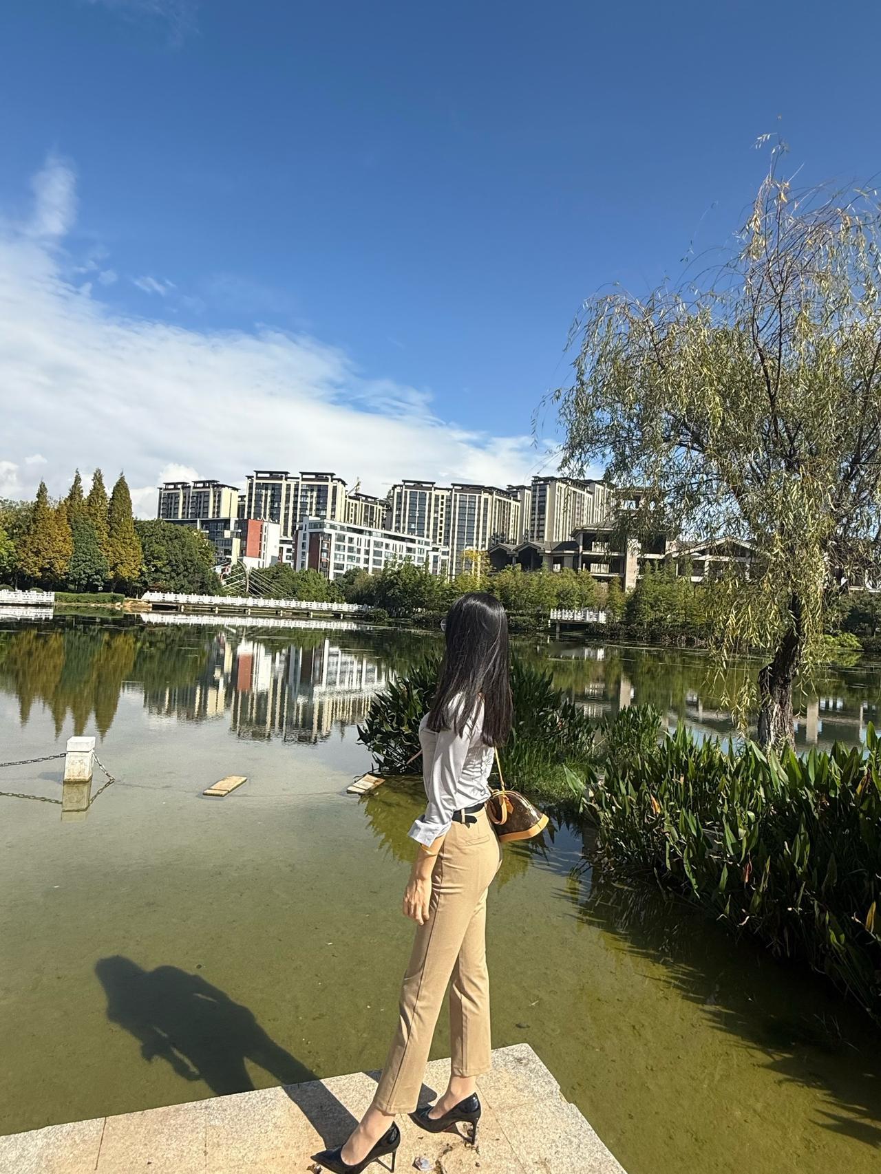 就今年这个行情,想跟人跑都没人要！