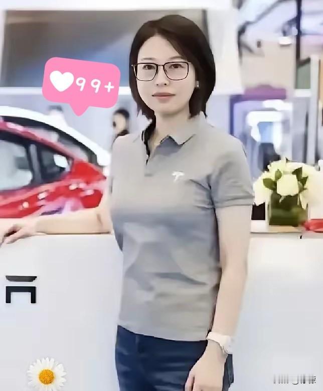 新能源行业
又爆出不小的人事风波，雷军再度招揽特斯拉的核心骨干，有着丰富实战经历