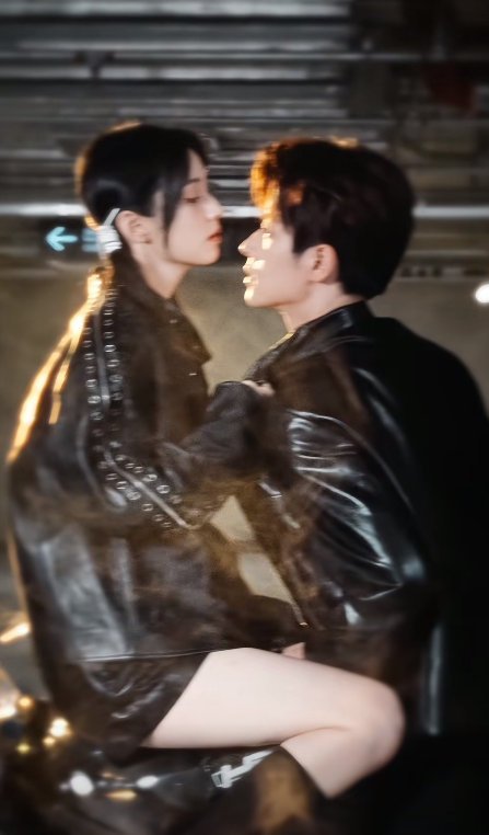 周也丞磊共创来啦！ ​​​