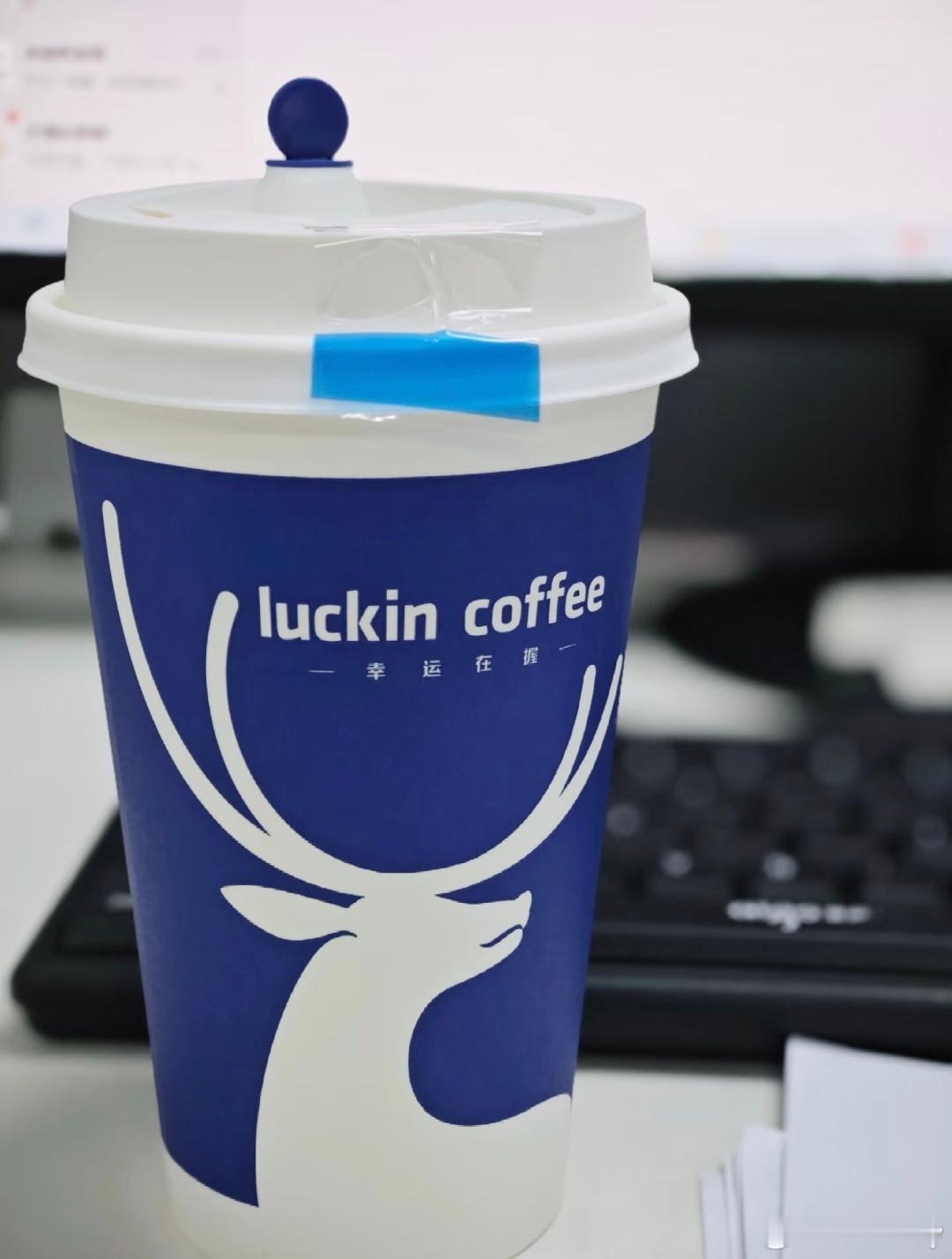 千问免费的没喝上，有絮姐专宠的才是真快乐，这个冬天，被偏爱也太幸福啦！ 