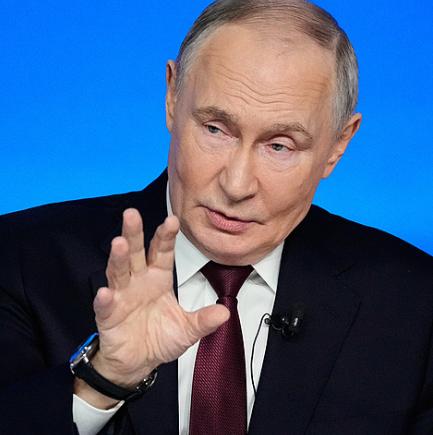 姜还是老的辣，正当伊朗关闭霍尔木兹海峡让全球陷入能源恐慌之时，普京在3月4日突然