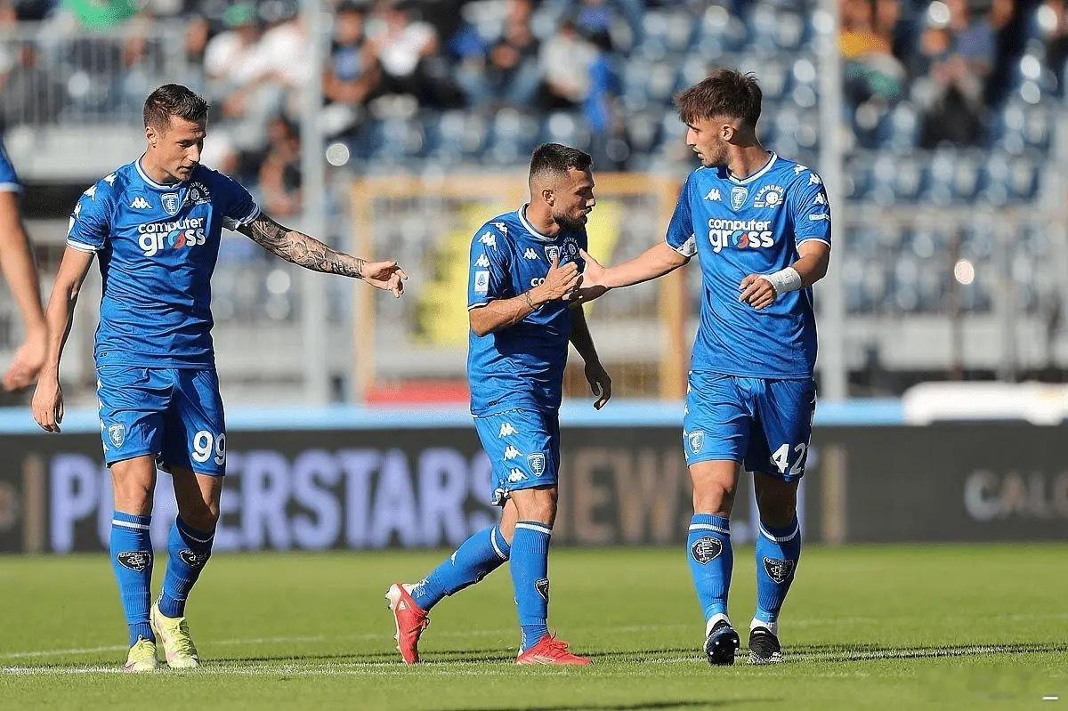 033    意甲    卡利亚里vs尤文图斯    方向：负比分：0-1 0-