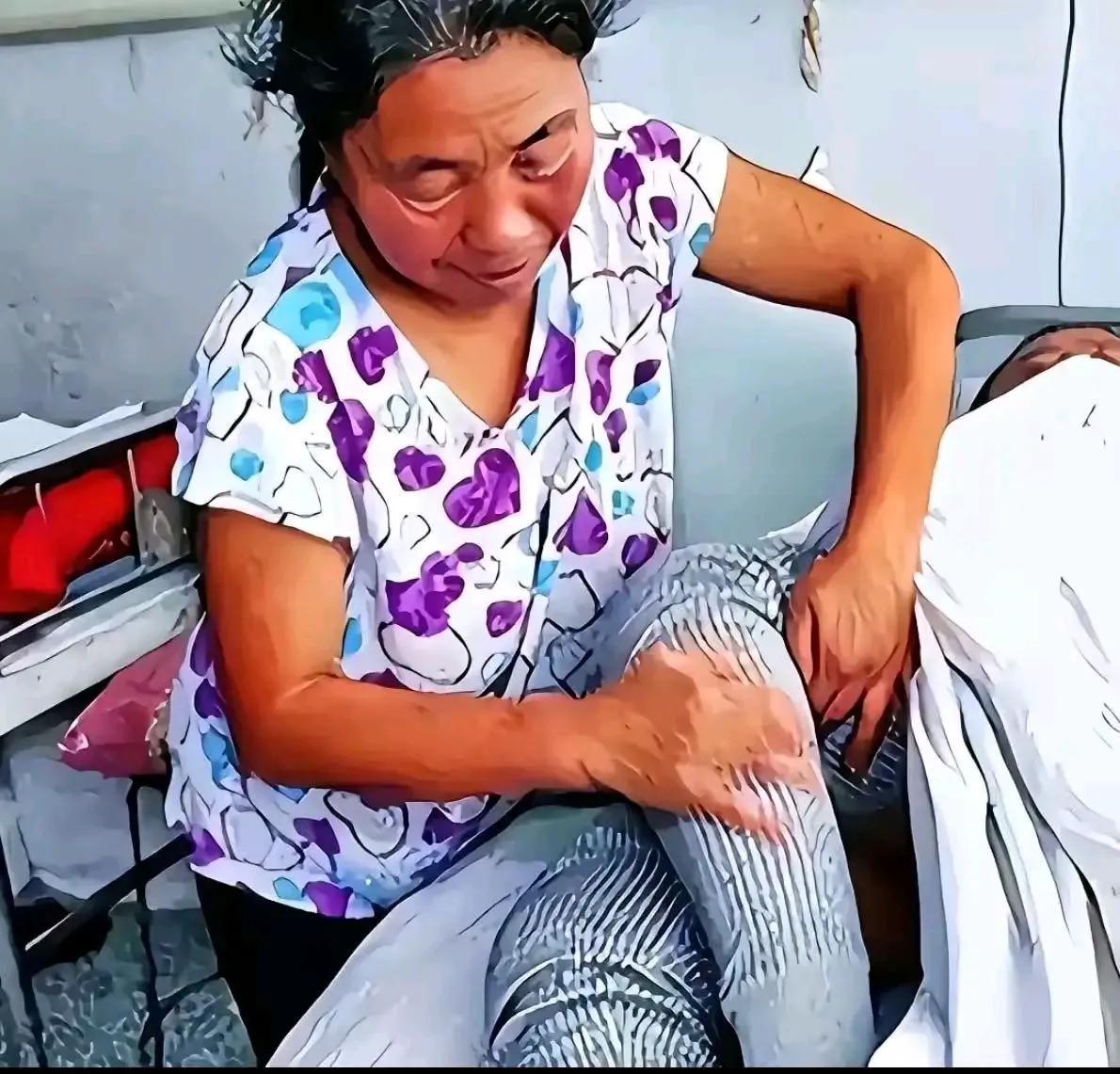 都说岳母和女婿的关系难处，可河南鹿邑的这位岳母却用行动诠释了什么是真正的亲情！一