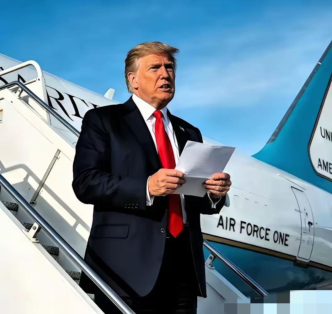 特朗普现在也不装了，因为美军调集的特种部队和空降兵以及两栖登陆部队基本上已经抵达