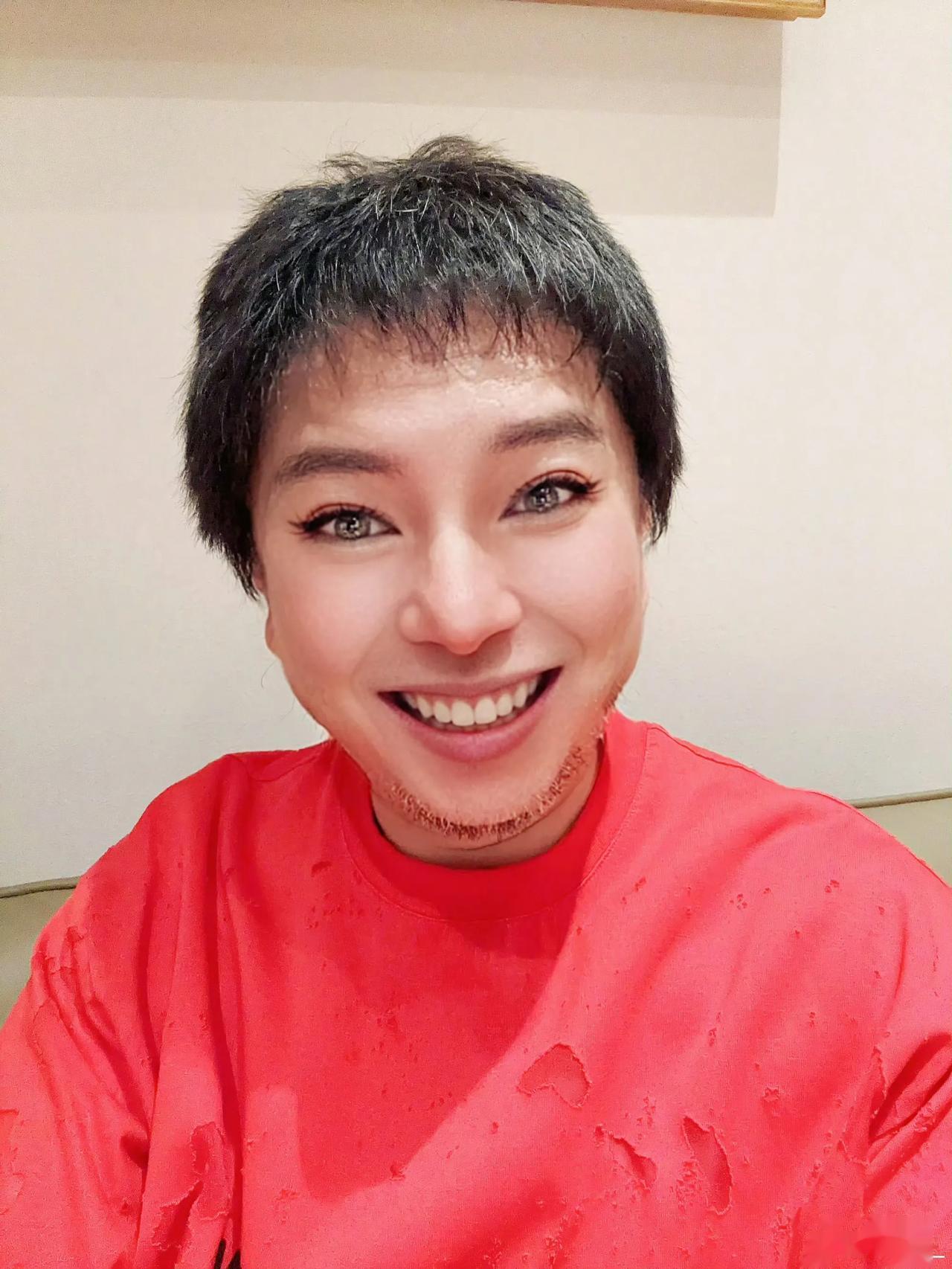 起猛了，
高晓松华晨宇傻傻分不清楚[发怒]