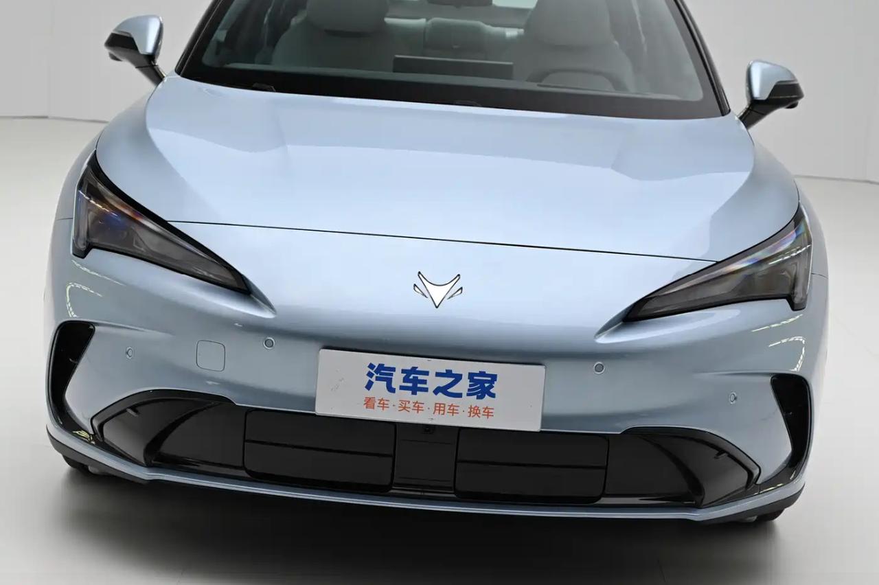 极狐阿尔法S5中期改款 3月18日上市

关注家用新能源车的朋友，最近有个确切消