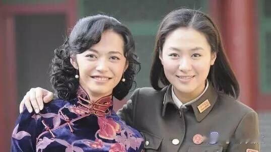 不是就连左蓝都比翠萍漂亮，左蓝的演员是无可争议的美人。她当时好像是怀孕期间吧[捂