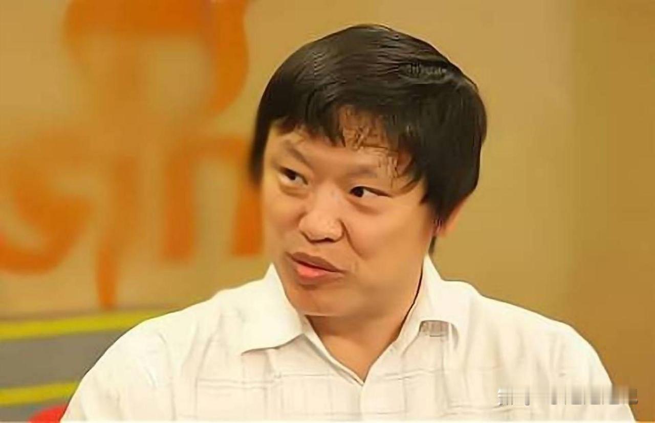 胡锡进刚刚正面回应了，说他女儿其实没有去留过学，至于他妻子出去陪读更是无稽之谈，