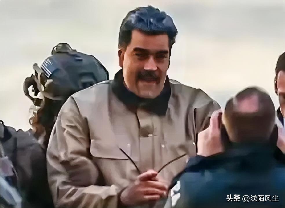 委内瑞拉原总统马杜罗及其妻子预计将于美国东部时间今天上午11点在曼哈顿法院出庭。