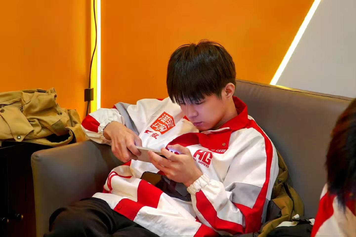 AG领域6淘汰MVP 领域状态在线，操作稳健，成功拿下本局MVP！ 