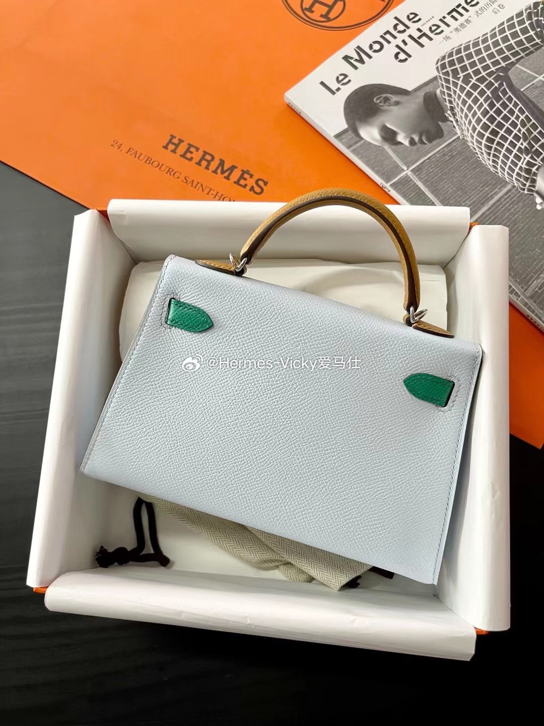 Mini kelly 二代 雾霾蓝拼奶茶的拼帝王绿 银扣 epsom皮 爱马仕