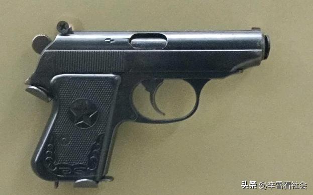 六四式7.62毫米半自动手枪是我国研发设计的第一种完全具有自主知识产权的军用手枪