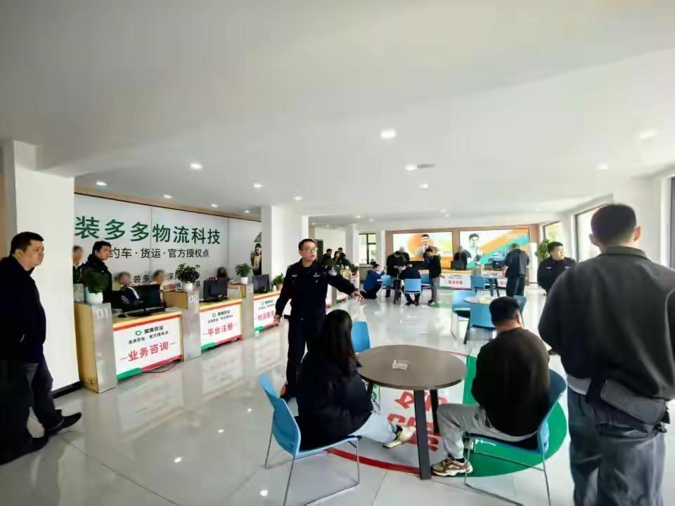 承诺月入过万，求职反倒倒赔2.5万！70多名司机遭套路租车诈骗，涉案300余万元