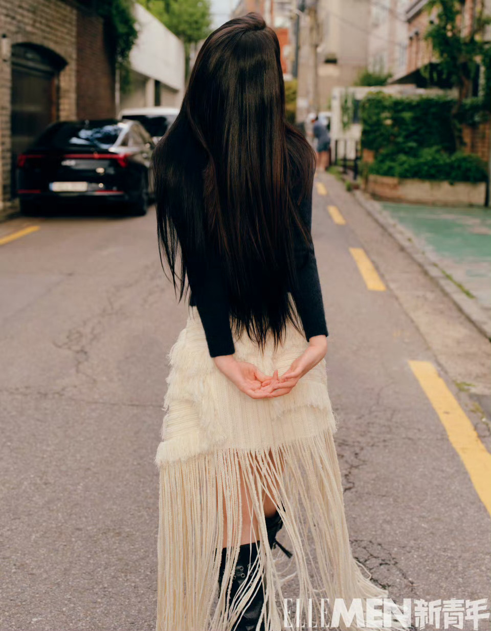 ELLEMEN新青年沈小婷封面大片你永远可以相信沈小婷的镜头感粉色短发摄影师：E