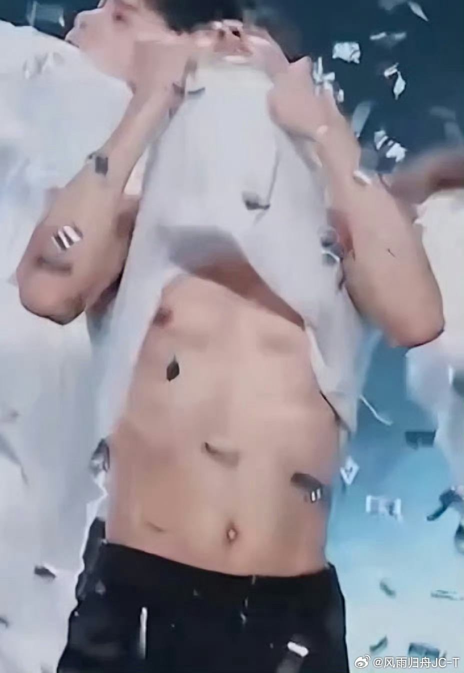 左边的檀健次还是右边的檀健次！开选！[喵喵][喵喵][喵喵] ​​​