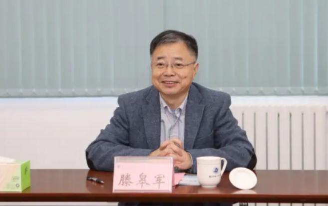 40万一针的肝癌特效药“钇90微球”，令绝大部分平民患者都望而却步。然而在今年4