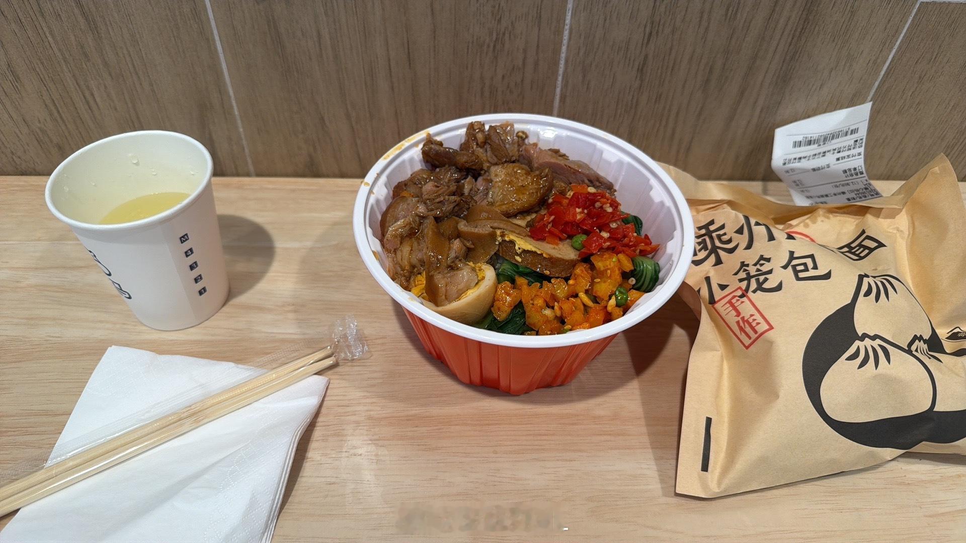 电影给阿嬷的情书给阿嬷的情书看完了，先来盒马吃个猪脚饭 