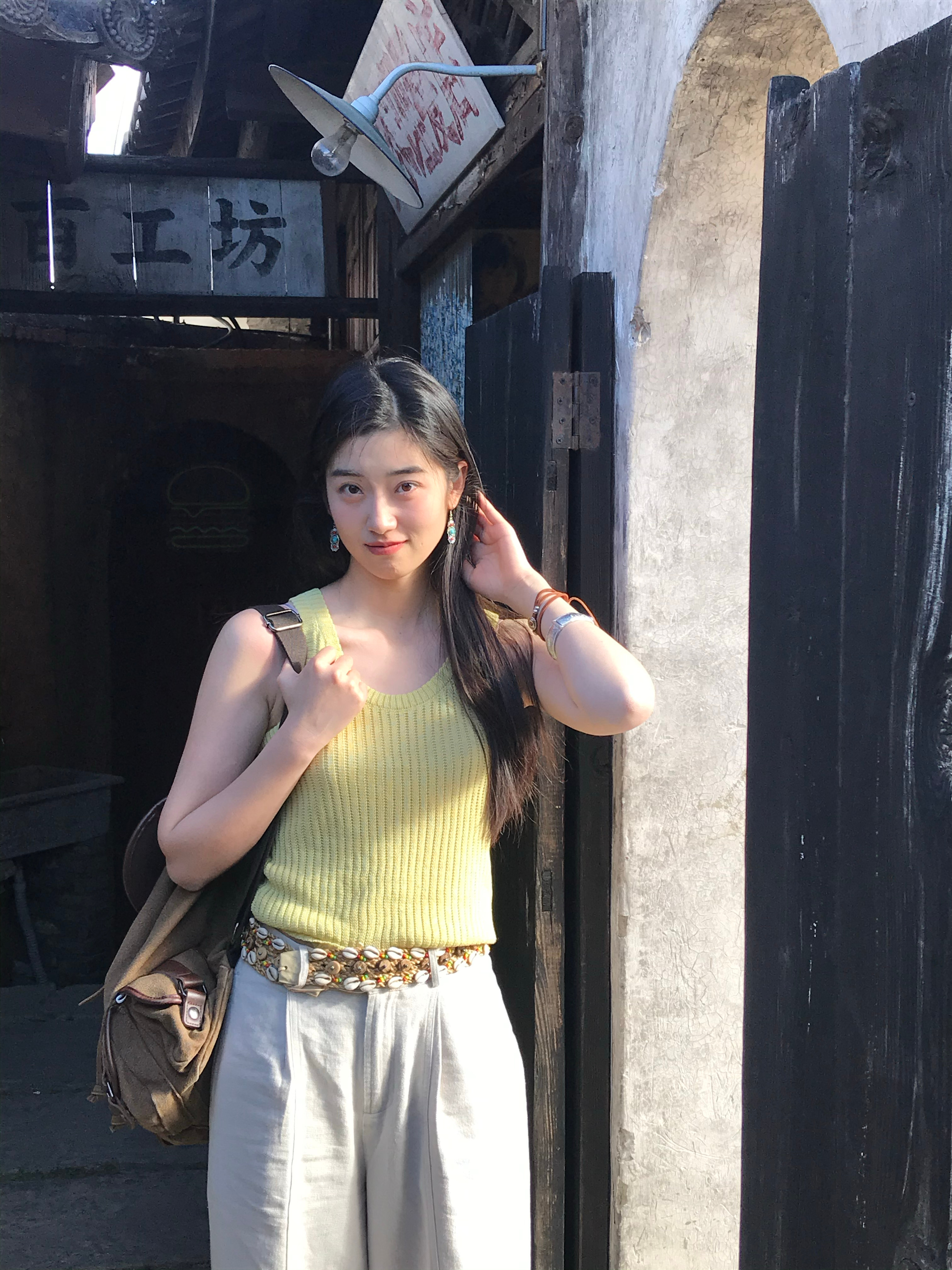 在大理 被阳光晒透☀️第一次尝试缝纫，做了图3那个小猫杯垫 纯手工的好漂亮😭有