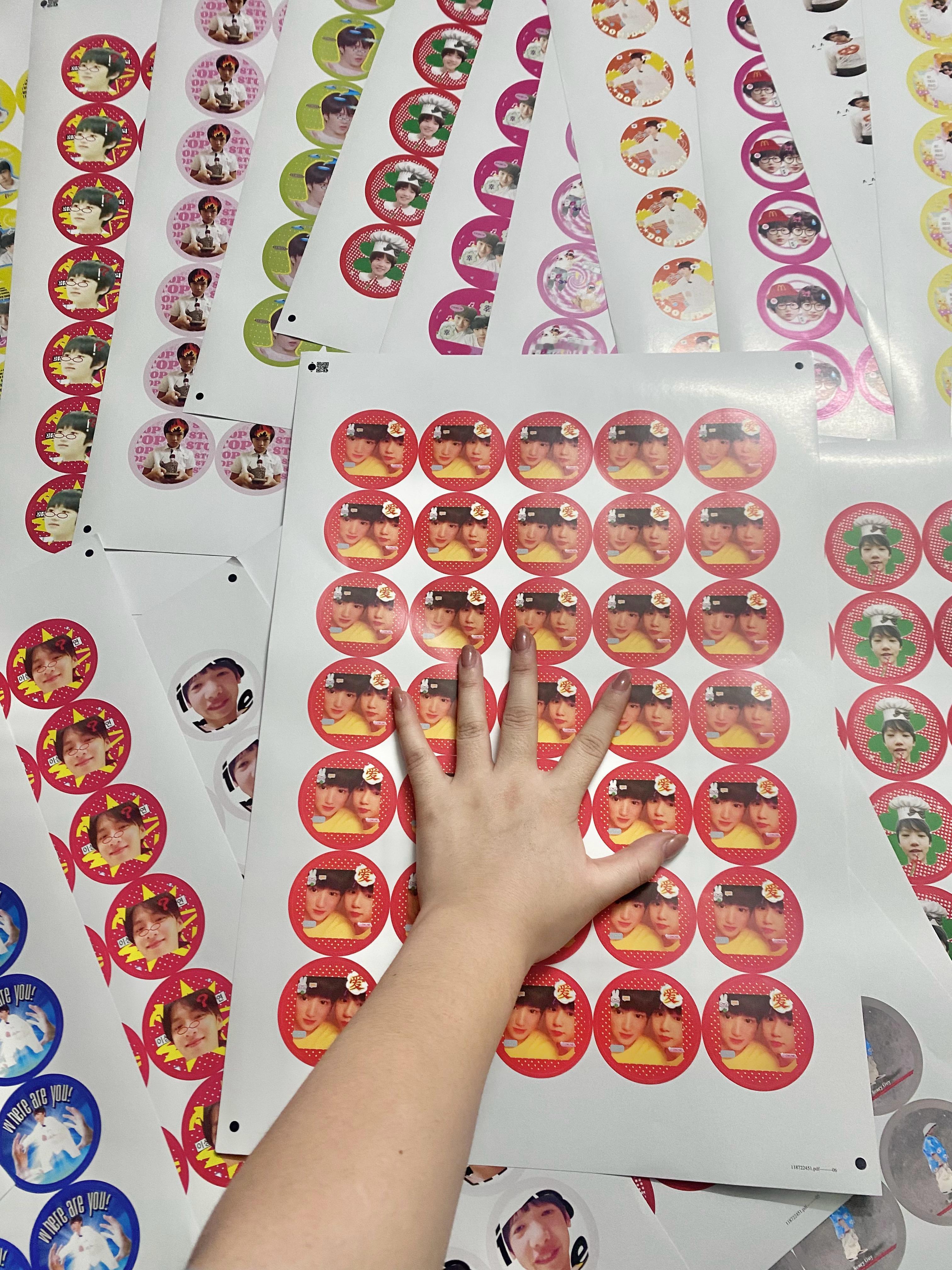 我现在有很强的打包欲 我的巨无霸贴纸 