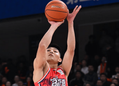 李祥波全场出战25分钟3中0，罚球2中2得到2分1板3助1帽