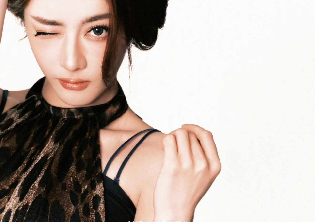 没人觉得很飒吗？女明星