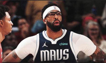 糟糕！浓眉谈输球：

“很糟糕。”

“我们丢掉一场到手的胜利。”

“没有比这