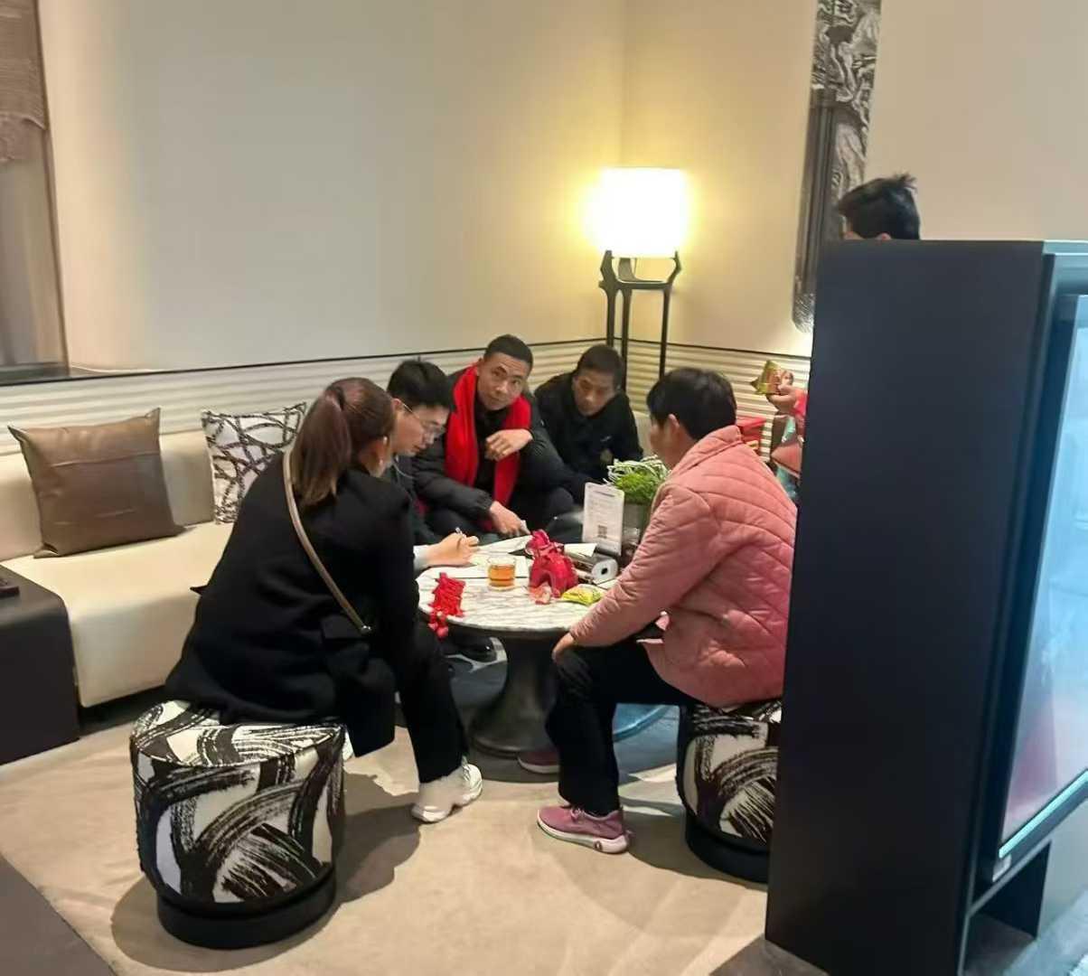 偶遇西安知名诗作家，王老师。