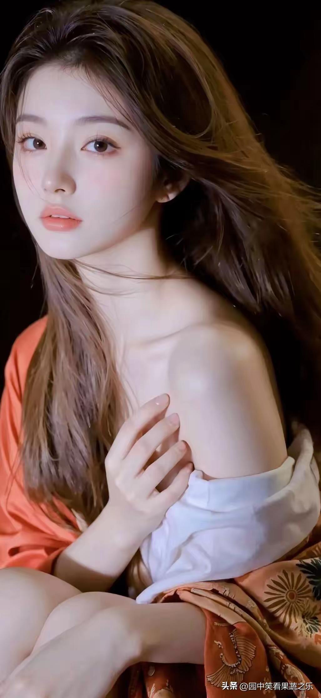 美女的魅力能有多大？更容易被记住、被照顾、被优先对待，颜值在很多场合就是第一通行