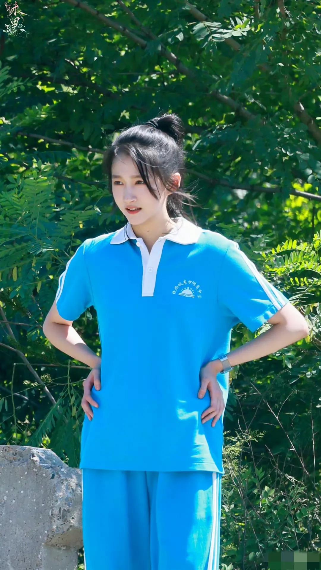 关晓彤，少女感满满！

9月2日，关晓彤突然冲上了热搜，只因为有网友在社交平台上