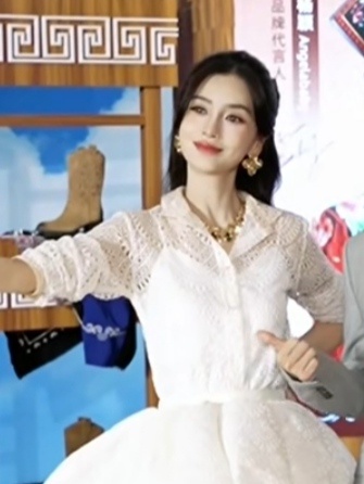 完全傲娇小猫！angelababy