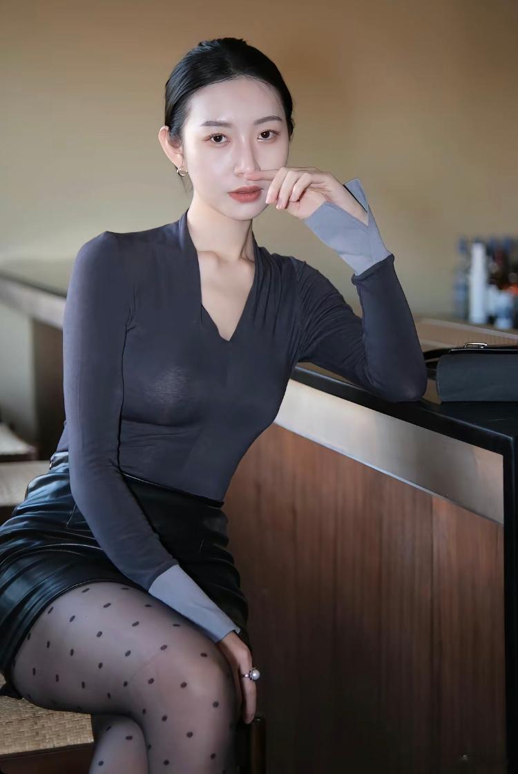 极品御姐 ​​​