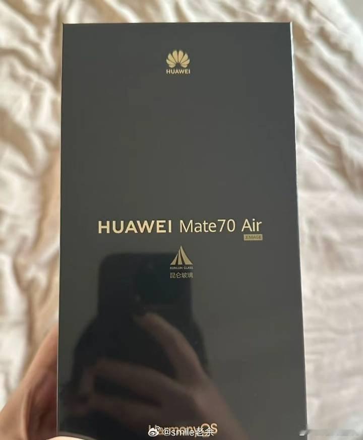 果然有华为Mate70 Air这款手机，既然没叫Mate80系列，就说明这个手机