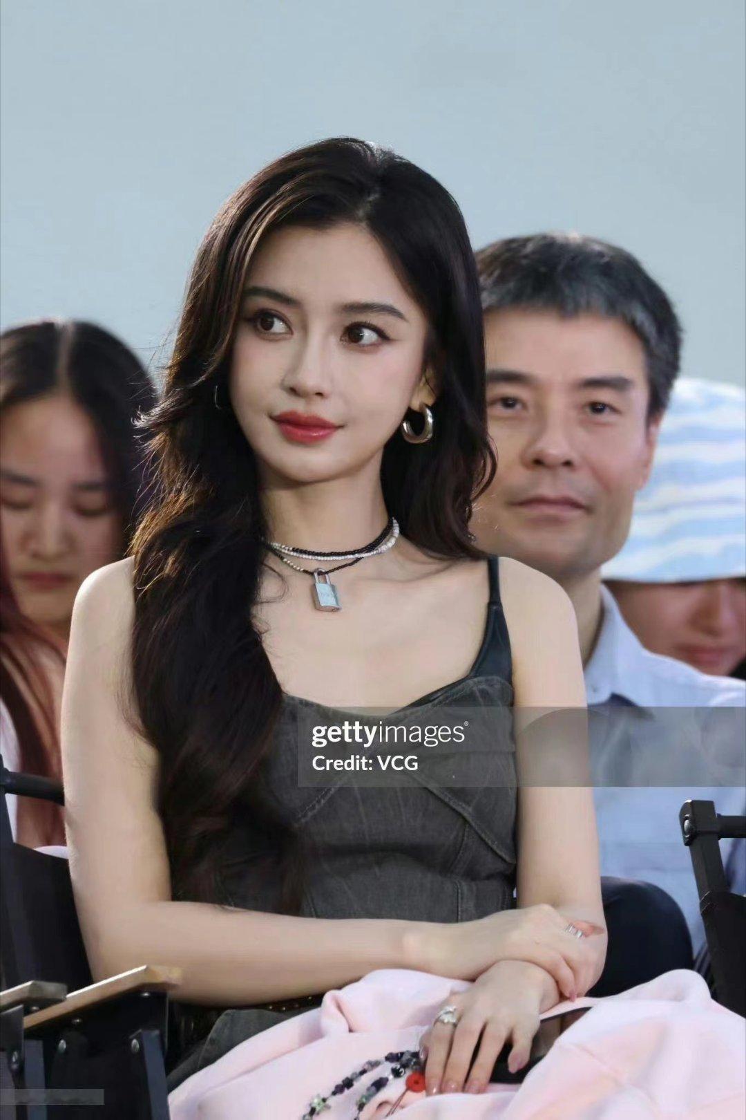 #Angelababy外网生图状态##Angelababy有效活动#Angela