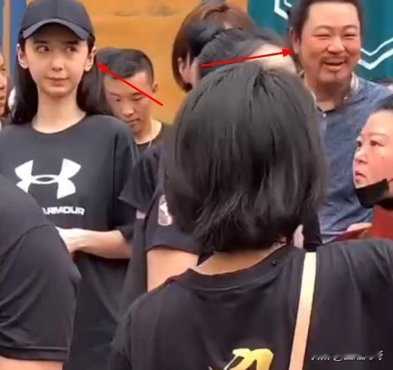 原来一切都有迹可循啊！徐梓钧和高亚麟不仅一起上过综艺，还一起拍过戏。在被扒出来的