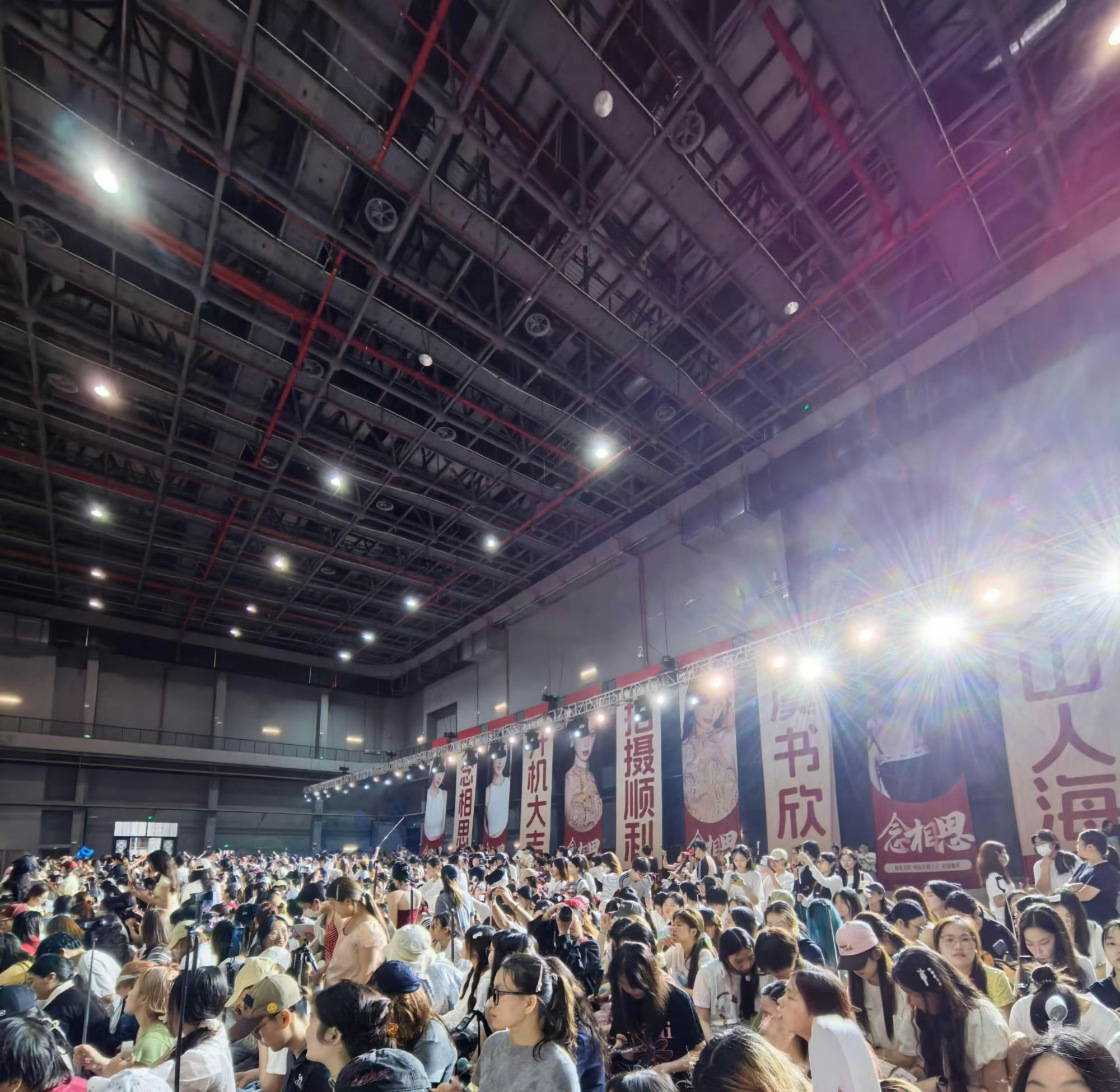 这人气 谁看了不得说一句虞书欣内娱951虞书欣毫无争议的951