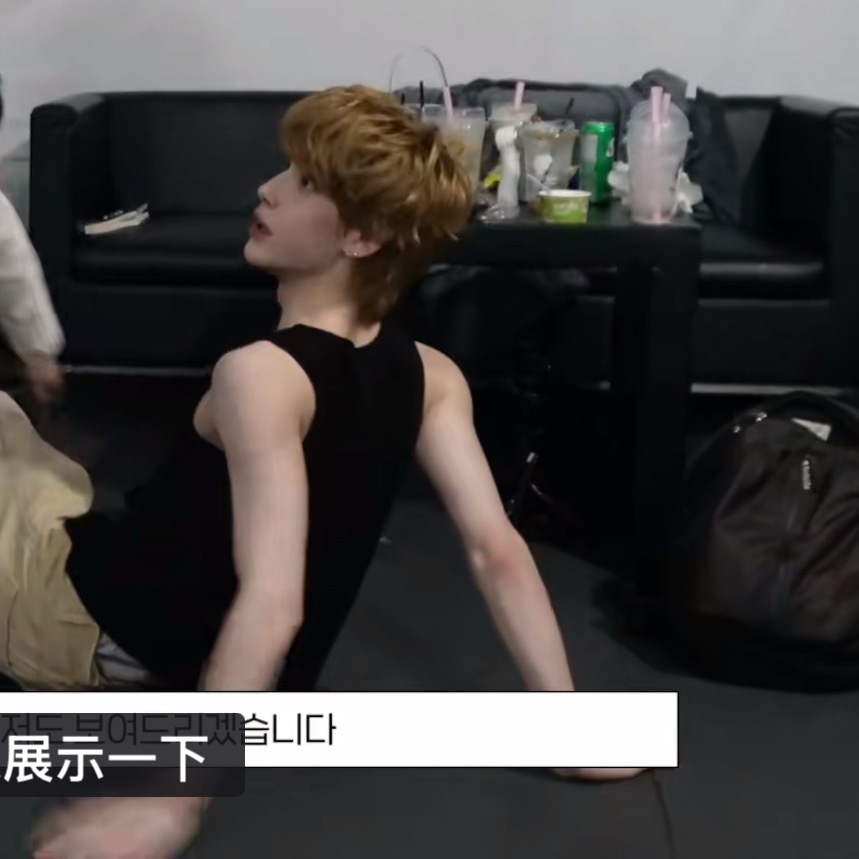 呃我每天就这样被丹尼尔帅得死去活来…… 