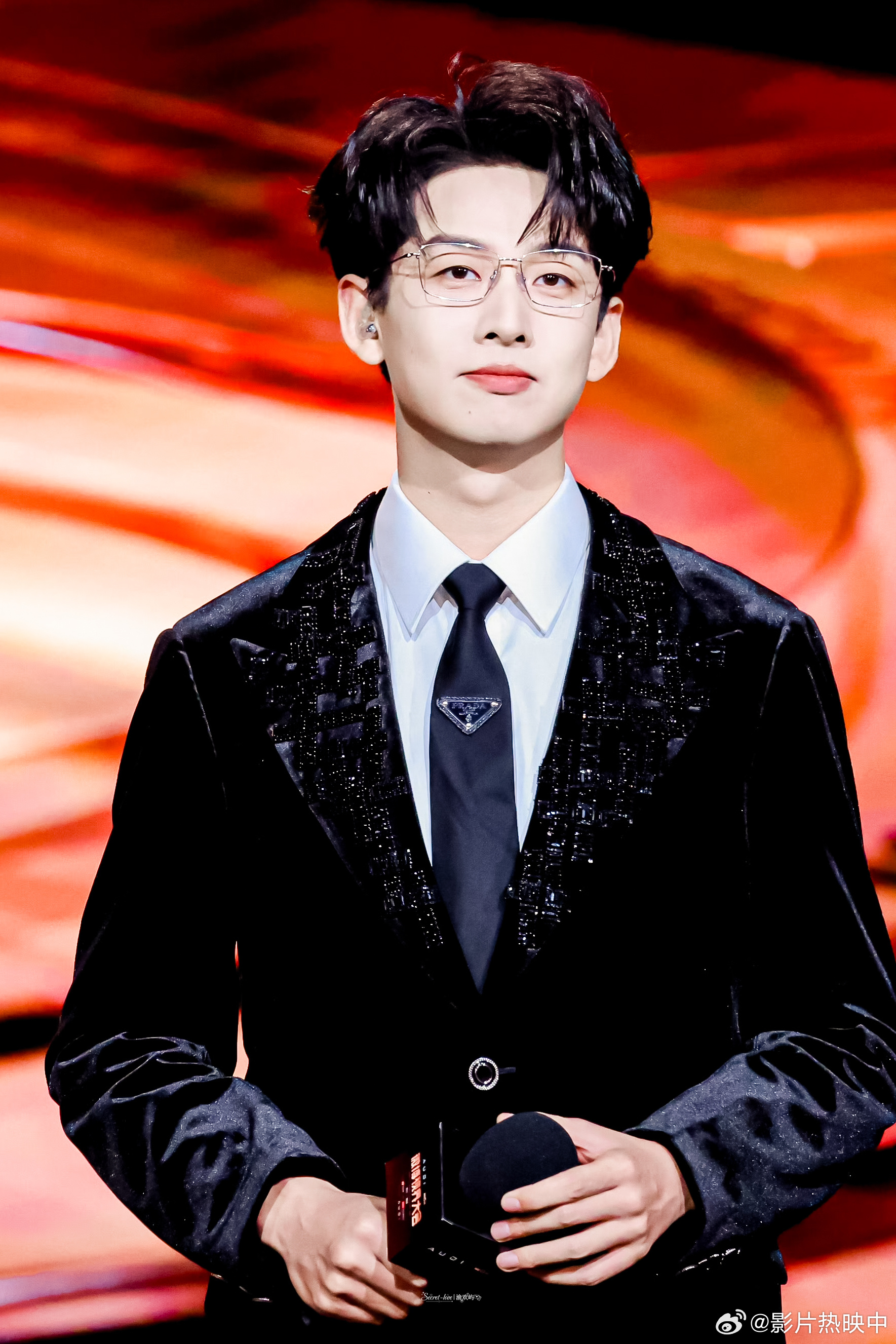 齐思钧有自己的乘风人格这组像素画最打动我的是——它不仅记录了齐思钧，也记录了姐姐