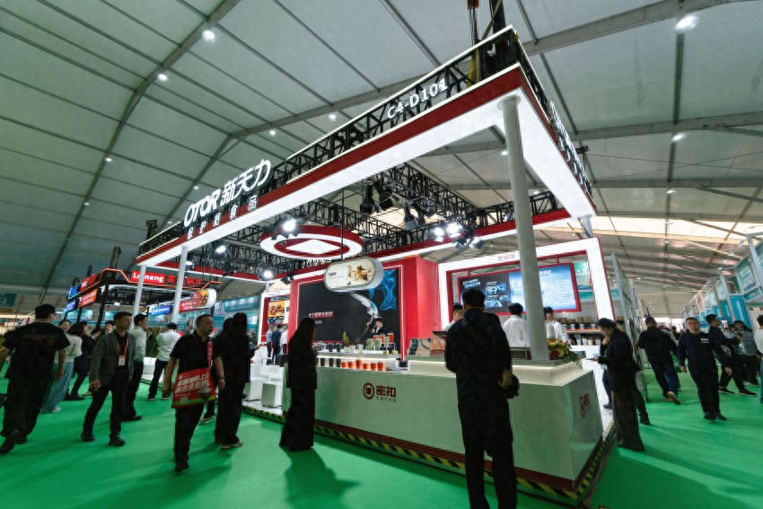 新天力携餐食包装防漏王精彩亮相武汉良之隆展，推动餐食包装迈向体验升级新阶段