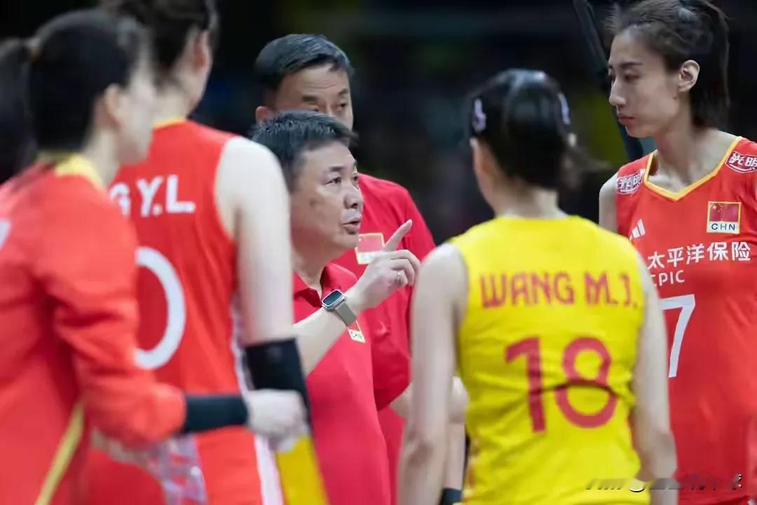 大实话！中国女排1:0土耳其女排，一战让人彻底看清以下三人：
1. 蔡导
以朱婷