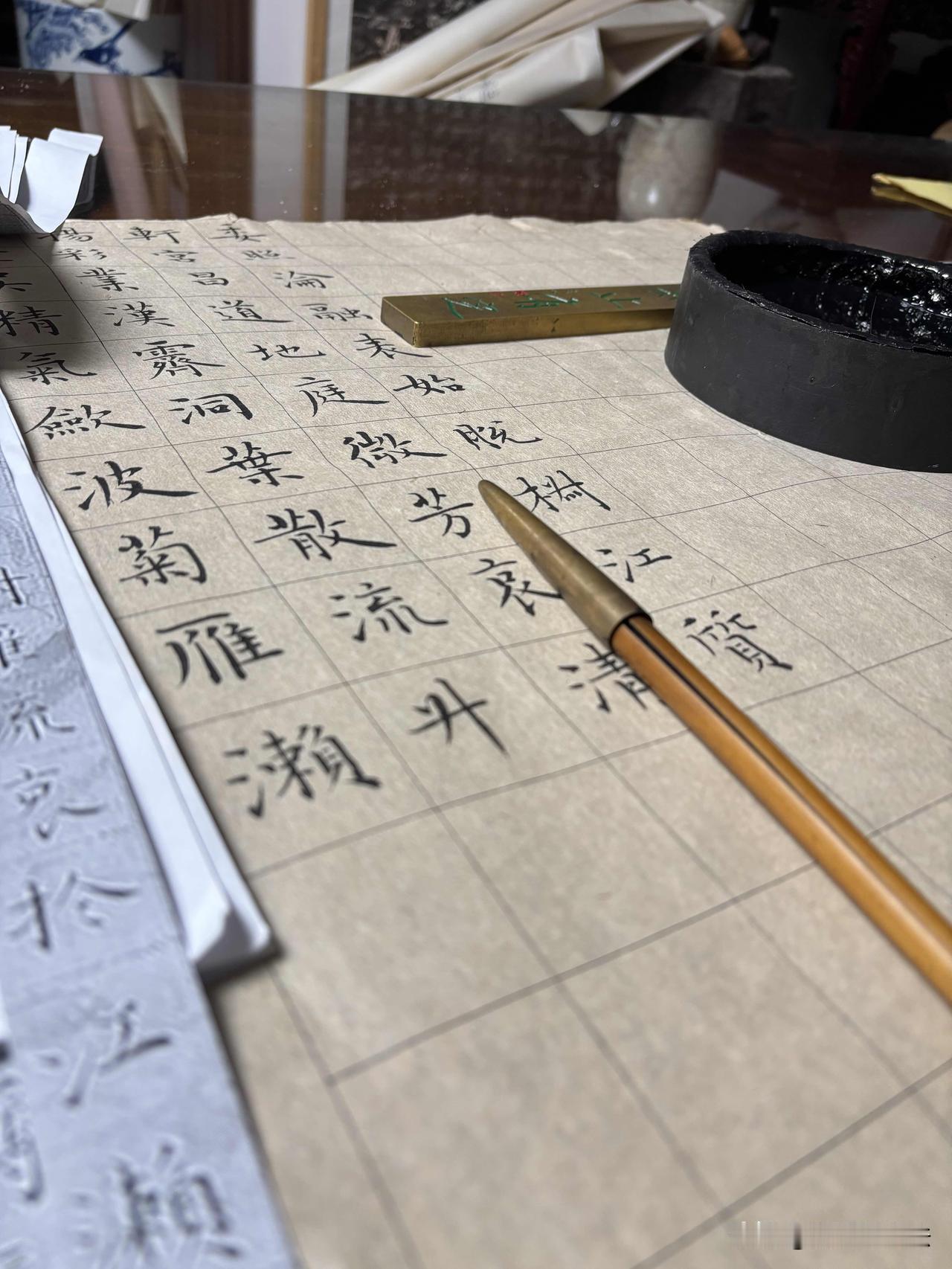 王宠《雪月二赋》专题临习课即将收官。
此帖虽无通行范本，但微喷残卷气息冲淡，结字