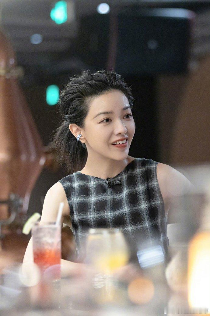 郭采洁这岁数也够几个前任了湖南卫视背后郭采洁郭采洁的演技真的没得说，塑造的每个角