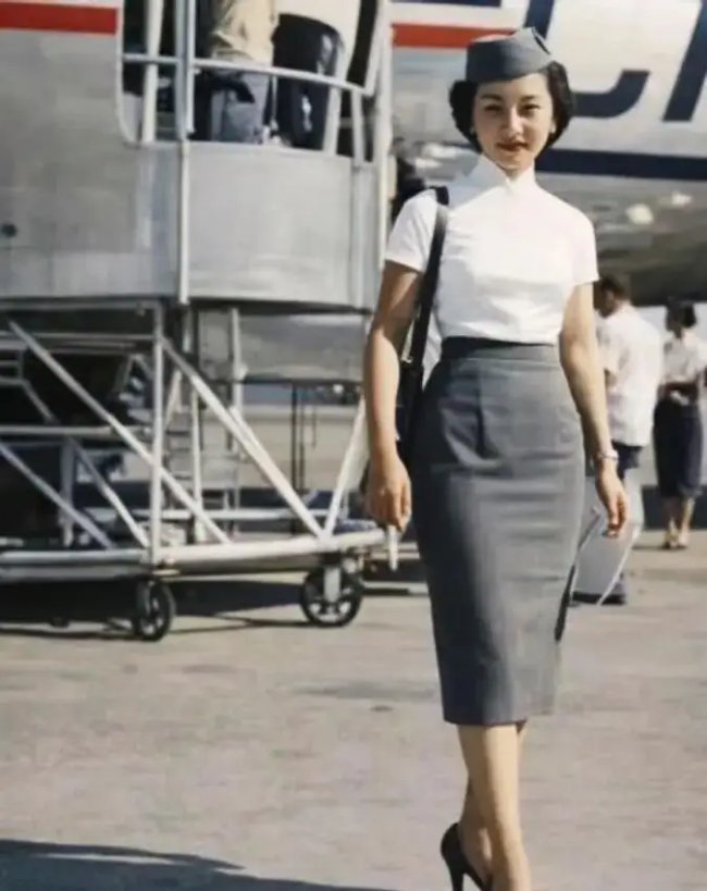 这位气质绝佳的台湾空姐，原来是孙中山的孙女 