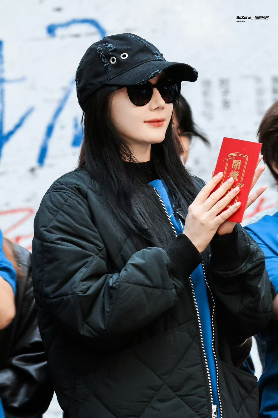 迪丽热巴主演《虽然不能同时拥有一切》的开机路透，祝剧集大爆[期待][期待]好期待